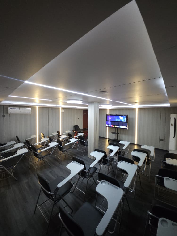 Classroom setup — 24 seats